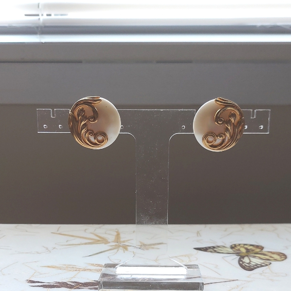 Vintage Faux Pearl Cream Enamel and Gold Floral Scroll Design Clip-On Earrings